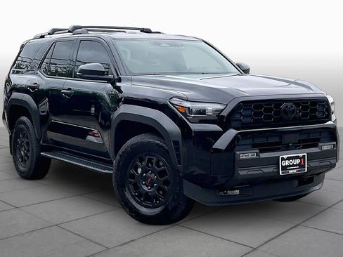 Used 2025 Toyota 4Runner TRD Off-Road AWD/4WD image 3