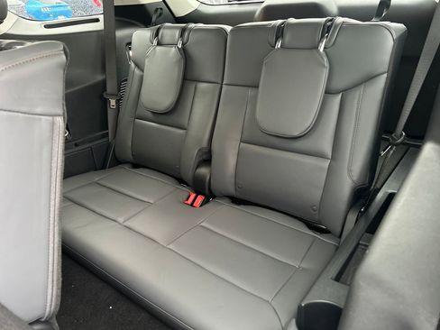 Used 2026 Ford Explorer Active w/ Active Comfort Package image 29