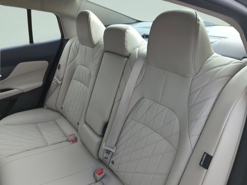 New 2026 Nissan Sentra SL w/ Floor Mat Package FWD image 34