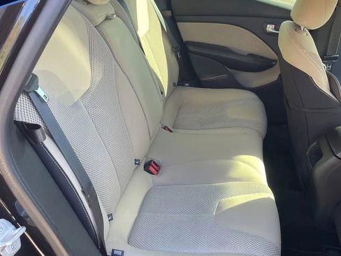 Used 2016 Dodge Dart SXT image 21