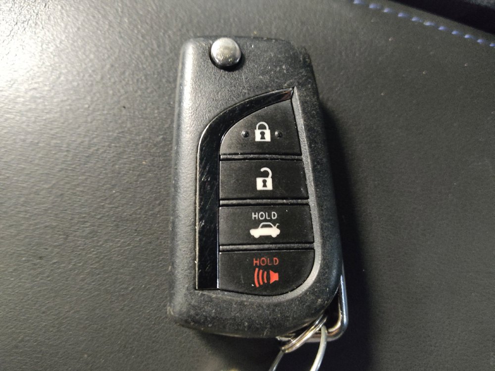 Used 2020 Toyota Corolla SE FWD image 32