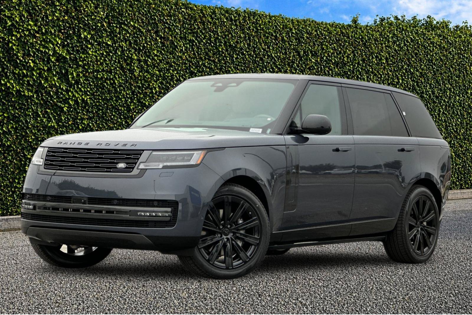 New 2026 Land Rover Range Rover Long Wheelbase SE AWD/4WD image 1