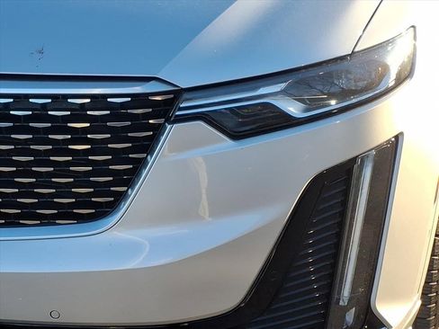 Used 2020 Cadillac XT6 Premium Luxury image 9