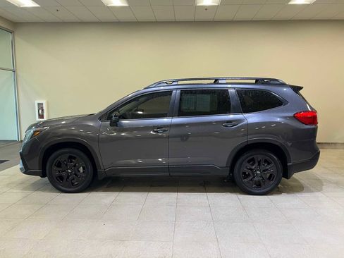 Used 2023 Subaru Ascent Onyx Edition Limited image 3