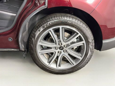 Used 2024 Ford Edge Titanium AWD/4WD image 35