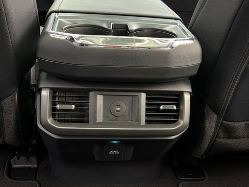 Used 2025 Ford F150 Lariat AWD/4WD image 42