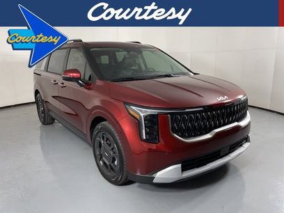 New 2026 Kia Carnival EX