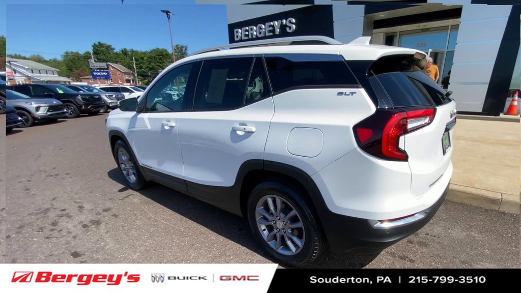 Used 2023 GMC Terrain SLT FWD image 8