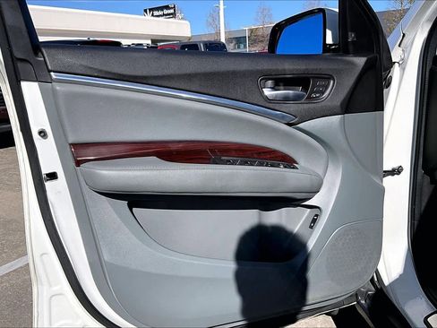 Used 2016 Acura MDX FWD w/ Tech & Entertainment image 18