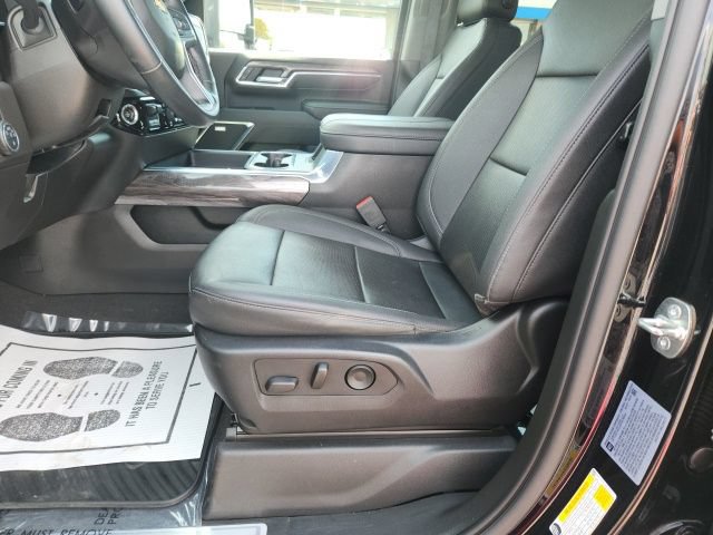 Used 2024 Chevrolet Silverado 2500 LTZ w/ LTZ Plus Package AWD/4WD image 12
