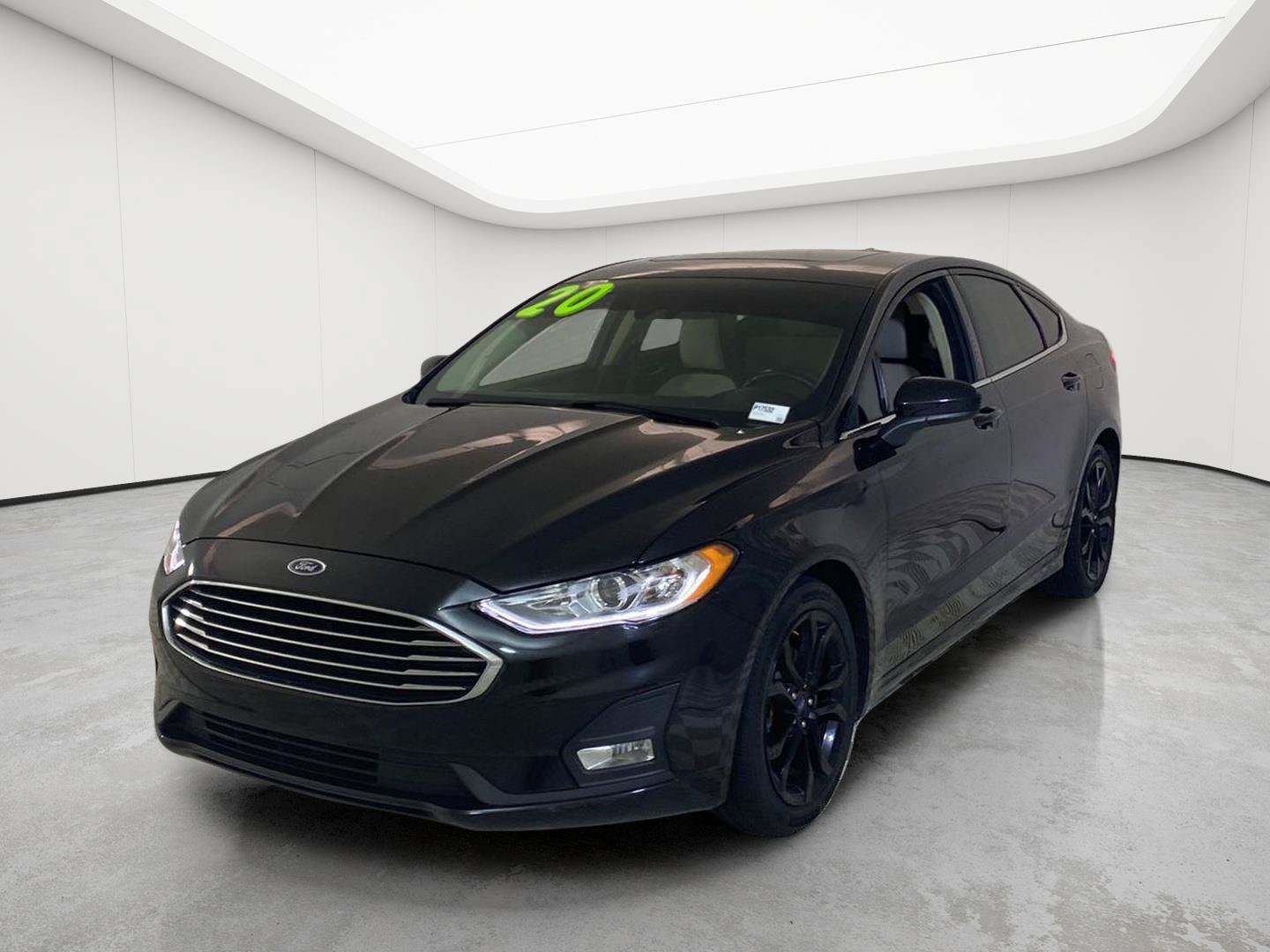 Used 2020 Ford Fusion SE w/ Equipment Group 151A FWD image 3