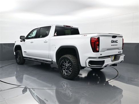 Used 2025 GMC Sierra 1500 Elevation w/ Elevation Premium Package image 7