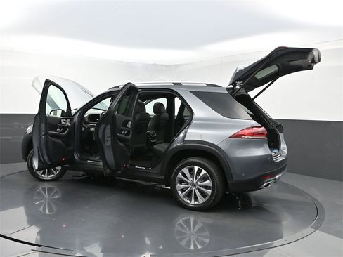 Used 2022 Mercedes-Benz GLE 350 4MATIC w/ Premium Package image 41