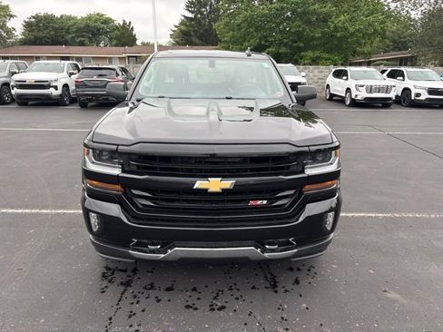 Used 2018 Chevrolet Silverado 1500 LT w/ All Star Edition AWD/4WD image 3