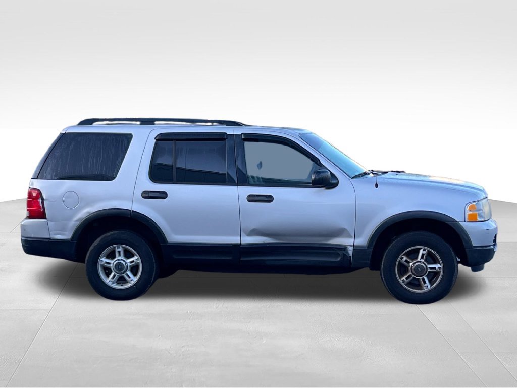 Used 2003 Ford Explorer XLT AWD/4WD image 4