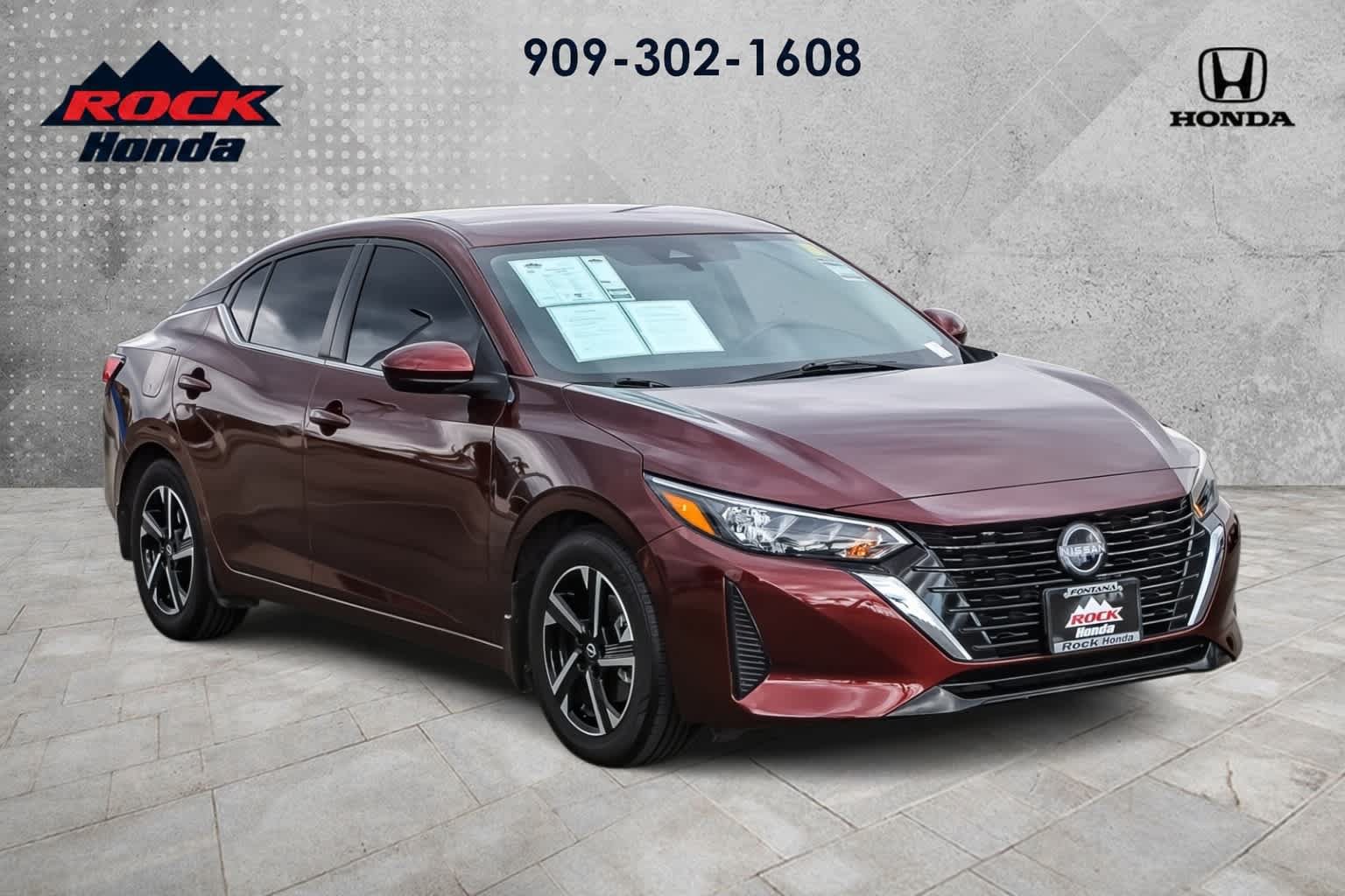 Used 2025 Nissan Sentra SV FWD image 3