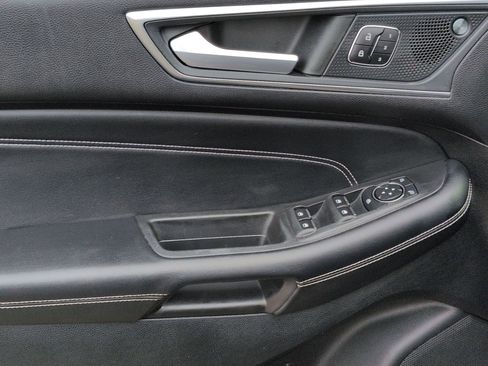 Certified 2022 Ford Edge Titanium image 12