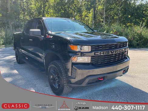 Used 2021 Chevrolet Silverado 1500 Custom Trail Boss AWD/4WD image 1