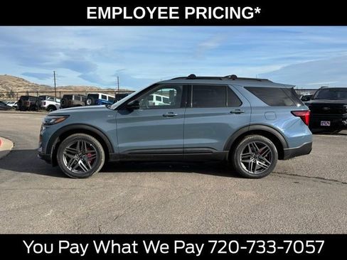 New 2026 Ford Explorer ST-Line w/ ST-Line Street Pack AWD/4WD image 2