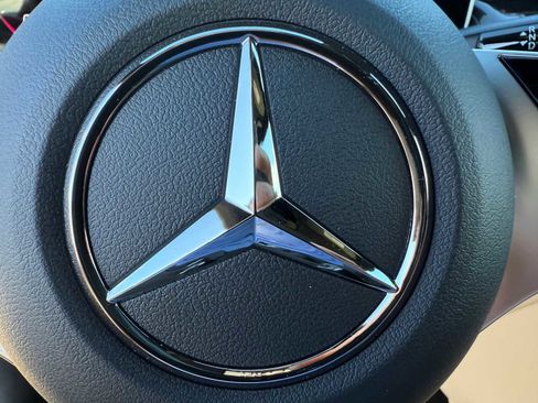 New 2026 Mercedes-Benz GLC 300 image 16