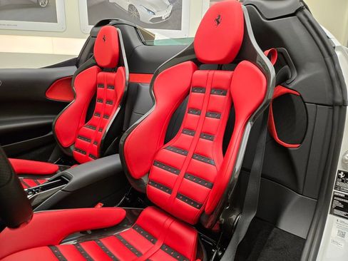 Used 2023 Ferrari SF90 Spider AWD/4WD image 30