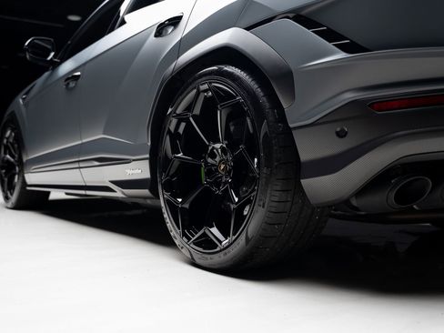 Used 2024 Lamborghini Urus Performante image 90