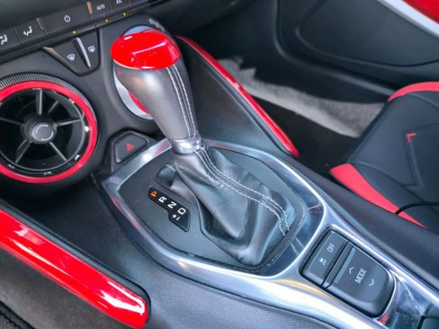 Used 2018 Chevrolet Camaro LT RWD image 18