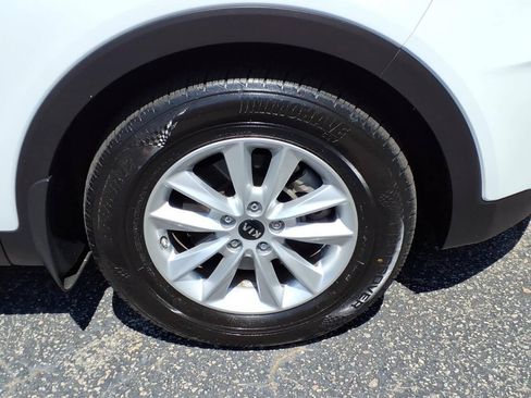 Used 2020 Kia Sorento L FWD image 10