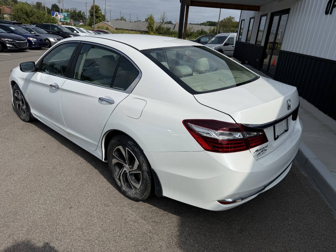 Used 2016 Honda Accord LX image 11