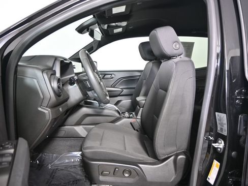 Used 2023 Chevrolet Colorado Trail Boss w/ Technology Package AWD/4WD image 20