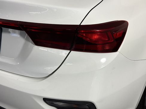 Used 2021 Kia Forte LXS FWD image 33