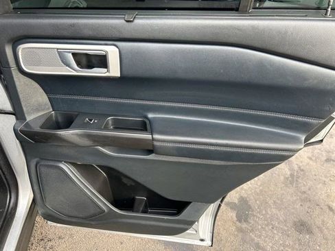 Used 2020 Ford Explorer Limited image 49