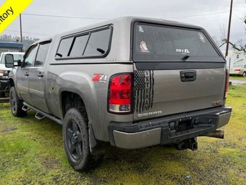 Used 2014 GMC Sierra 2500 Denali w/ Suspension Package, Off-Road image 4