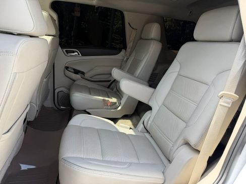 Used 2019 GMC Yukon Denali w/ Denali Ultimate Package RWD image 23