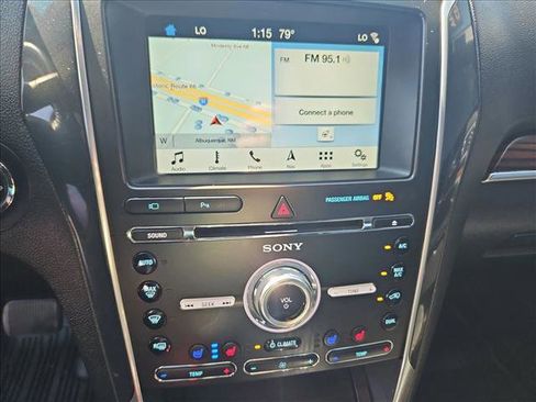 Used 2018 Ford Explorer Limited image 15