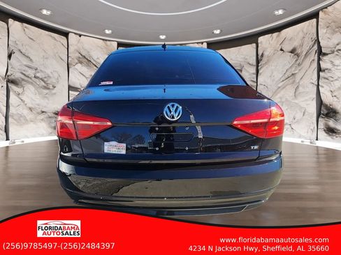 Used 2018 Volkswagen Passat 2.0T S FWD image 6
