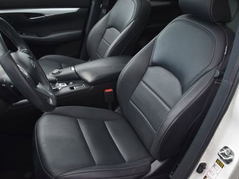 Used 2021 INFINITI QX50 Luxe w/ Appearance Package image 16