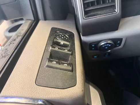 Used 2019 Ford F150 XLT w/ Equipment Group 302A Luxury image 14