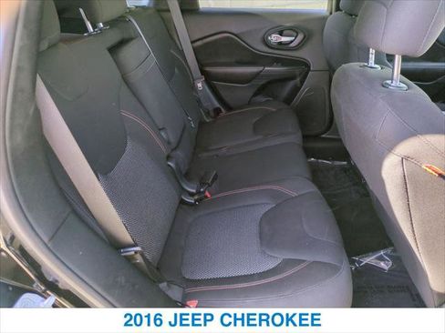 Used 2016 Jeep Cherokee 75th Anniversary image 24
