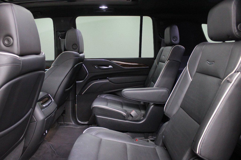 Used 2023 Cadillac Escalade ESV Premium Luxury w/ Performance Package AWD/4WD image 26