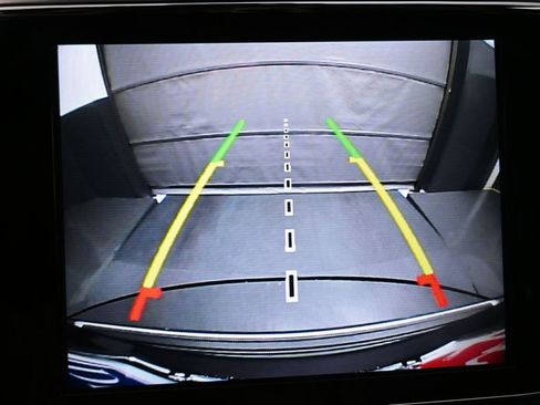 Used 2021 Jeep Grand Cherokee Limited image 12