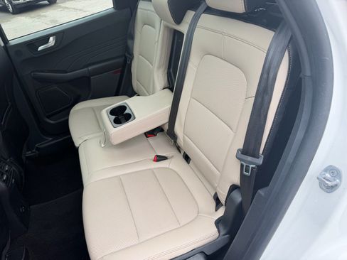 Used 2022 Ford Escape SEL w/ Technology Package AWD/4WD image 44