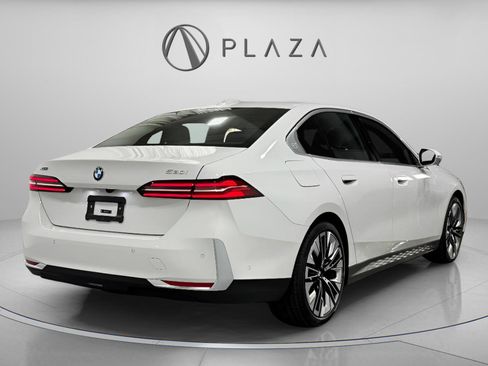 New 2026 BMW 530i xDrive w/ Premium Package image 6