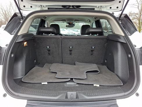 Used 2023 Buick Encore GX Essence image 28