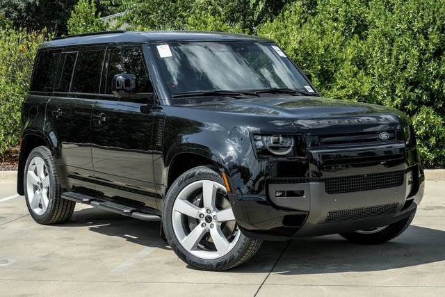 New 2026 Land Rover Defender 110 X-Dynamic SE AWD/4WD image 7