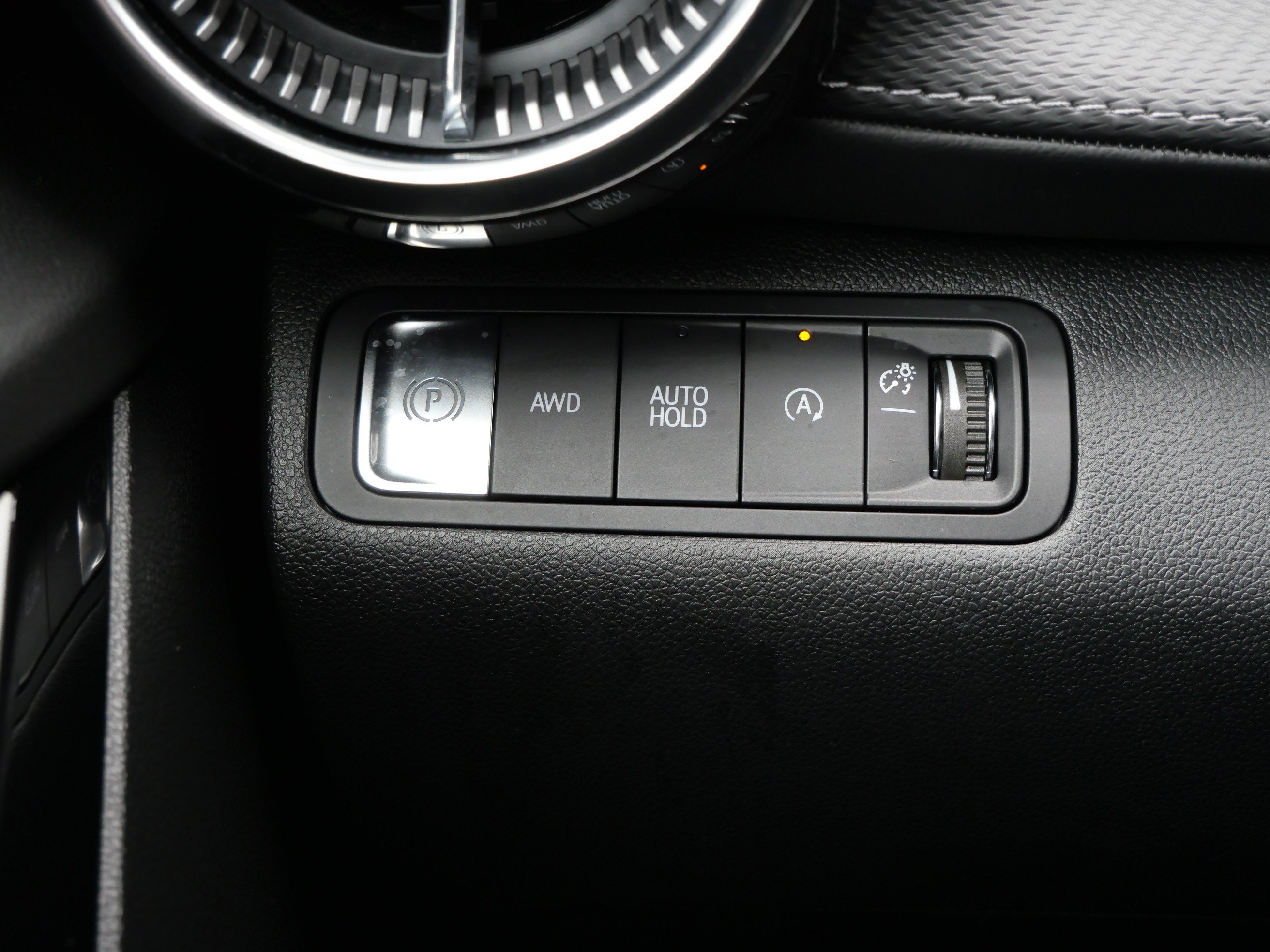 Used 2025 Chevrolet Equinox LT AWD/4WD image 18
