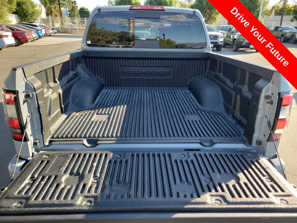Used 2026 Nissan Frontier SV w/ Tow Package AWD/4WD image 28