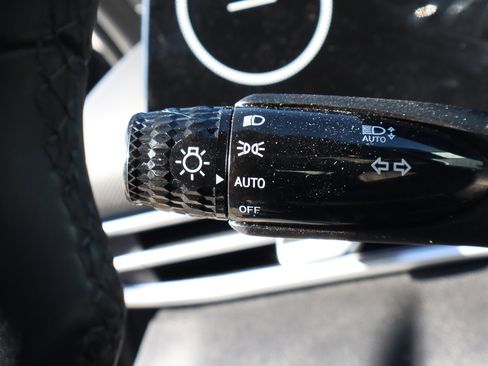 Used 2025 Hyundai Elantra SEL image 16