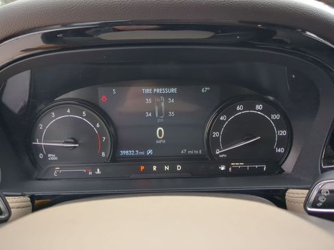 Used 2022 Lincoln Corsair AWD w/ Premium Package image 14