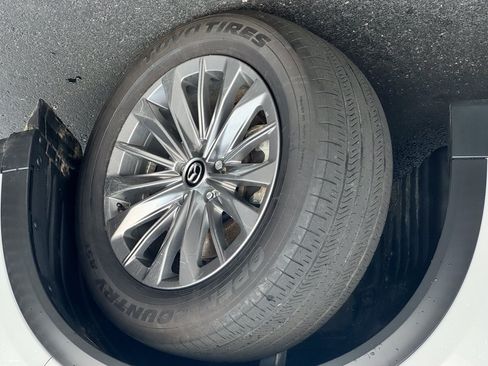 Used 2025 MAZDA CX-90 Plug-In Hybrid w/ Preferred AWD/4WD image 9